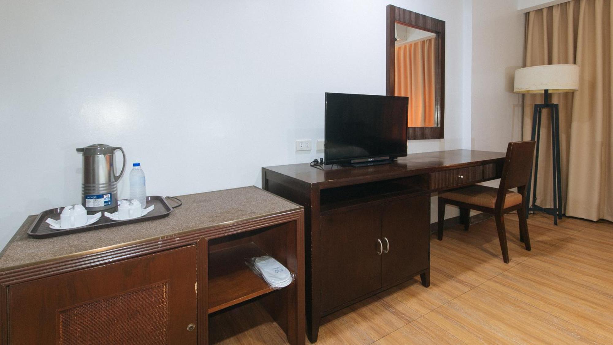 Bliss Hotel San Fernando Pampanga City Ngoại thất bức ảnh