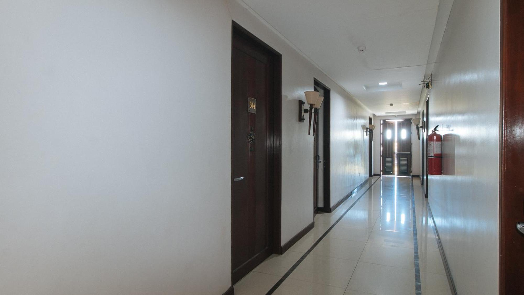 Bliss Hotel San Fernando Pampanga City Ngoại thất bức ảnh